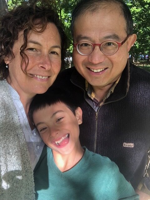 Dr. Kong Khoo (top right) with his family