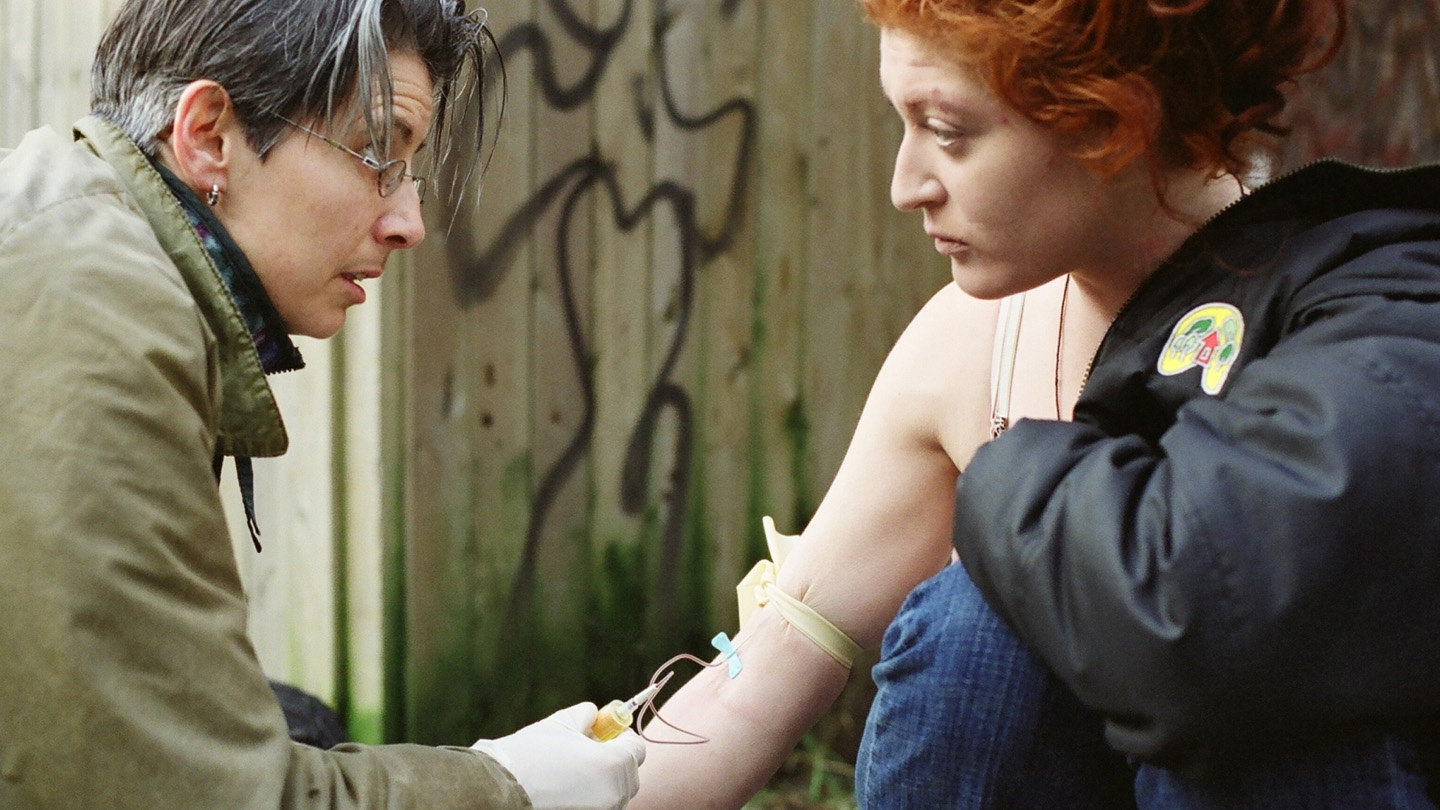 Nurse helps person using drugs